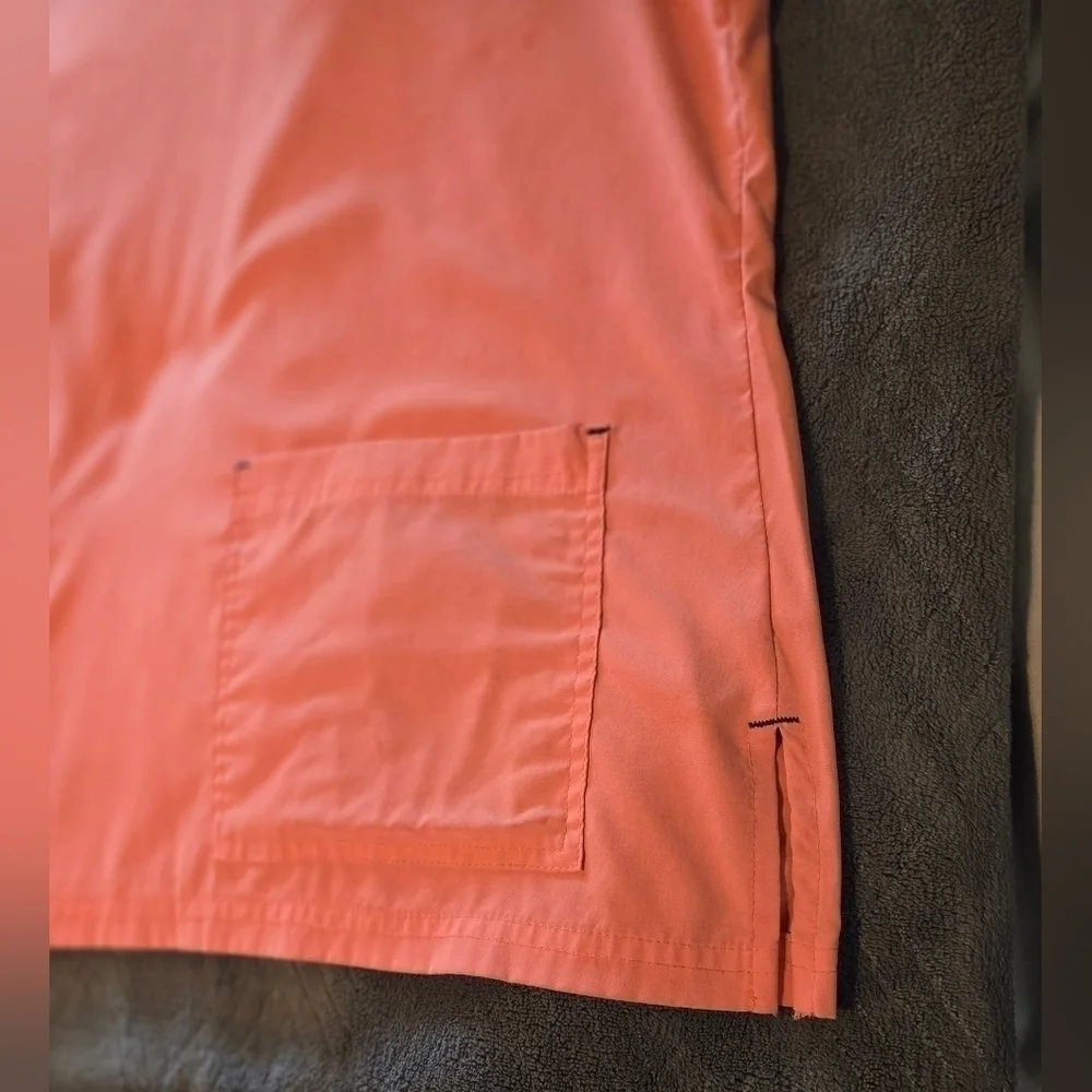 NWOT | Koi Basics | Women's Becca 4-Pocket STRETCH V-Neck Scrub Top | Large - Picture 8 of 12